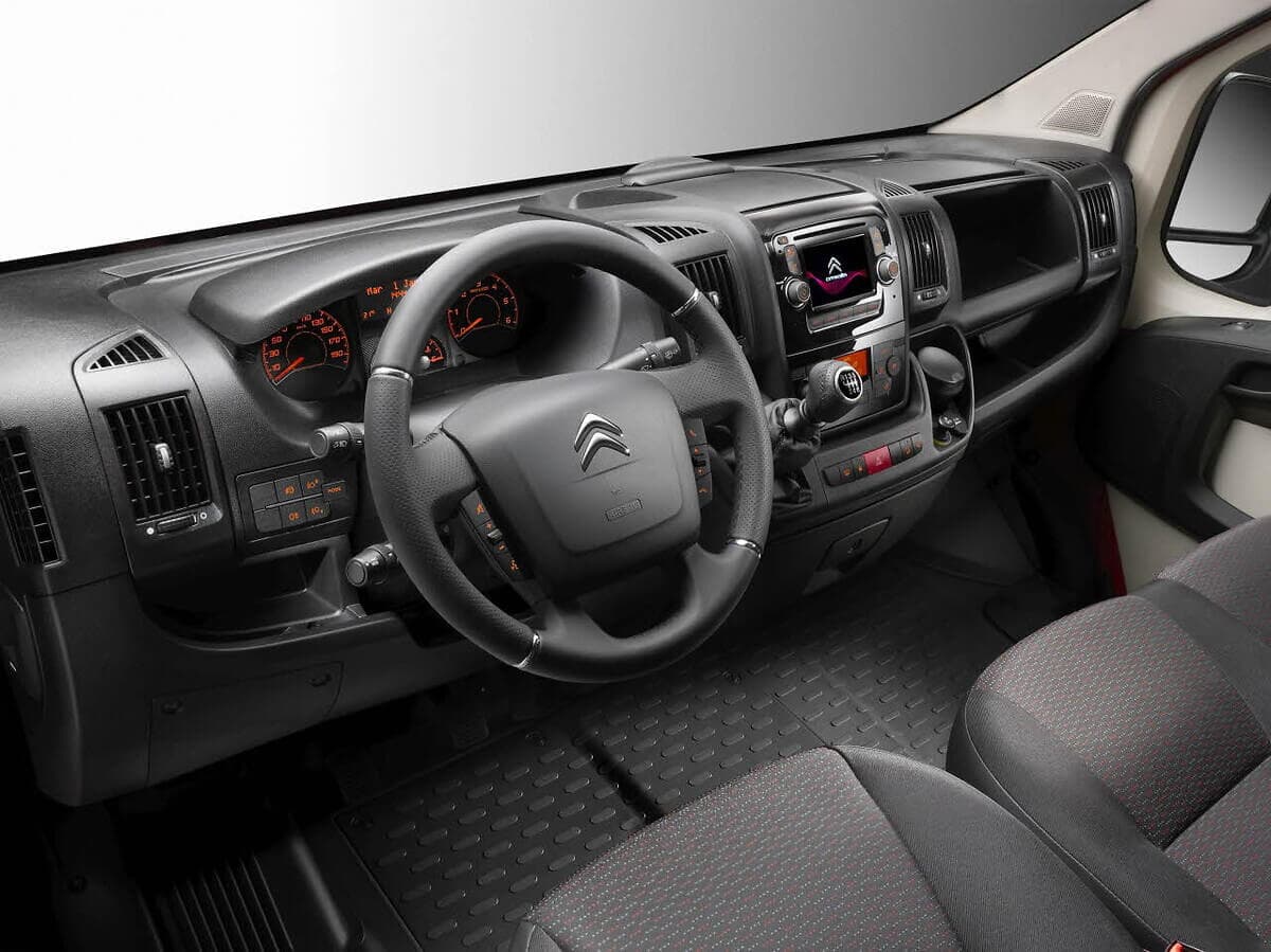 car-image